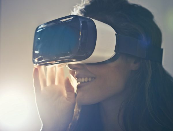 Realtà Virtuale (VR) vs Realtà Aumentata (AR) vincerà la Mixed Reality (MR)